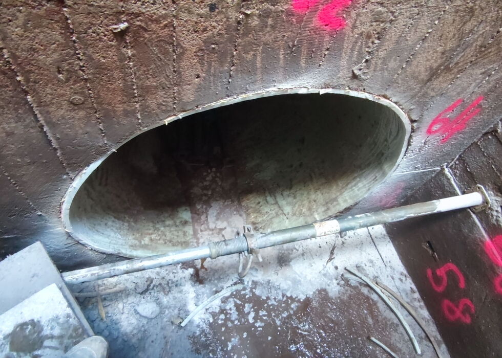 Blick in das korrodierte Schieberschachtbauwerk