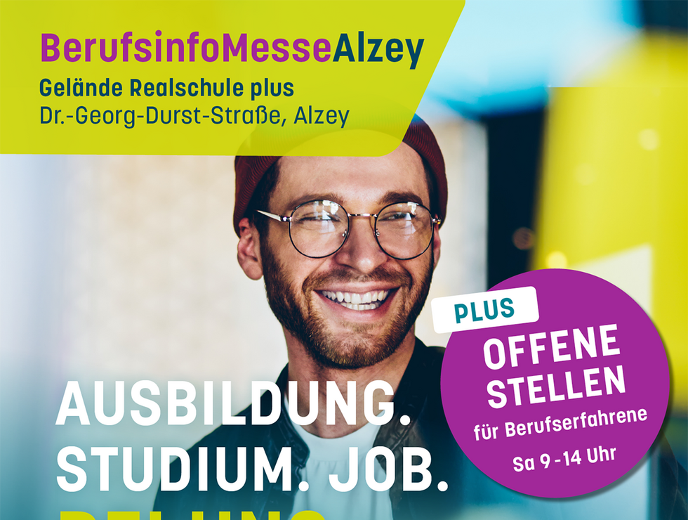 Plakat zur BerufsinfoMesse Alzey mit junger lächelnder Person und Hinweis auf offene Stellen für Berufserfahrene.