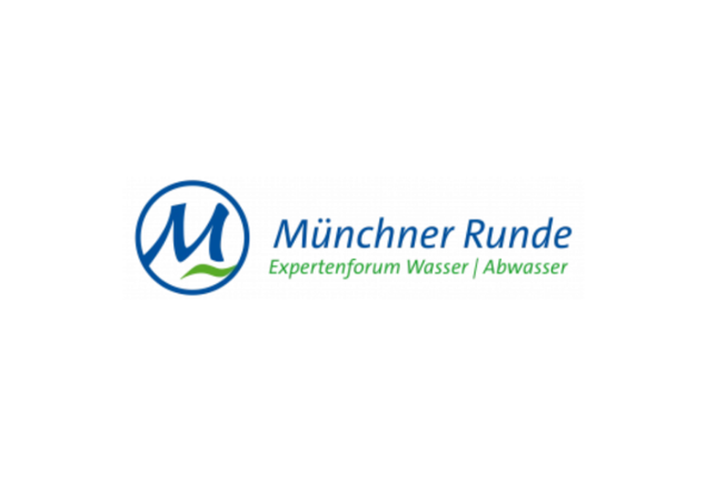 Logo der Münchner Runde Expertenforum Wasser Abwasser mit blauem und grünem Text und Symbol