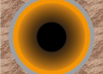 Abstraktes Bild eines runden Tunnels oder Lochs mit orangefarbenen und grauen Ringen in sandiger Textur.